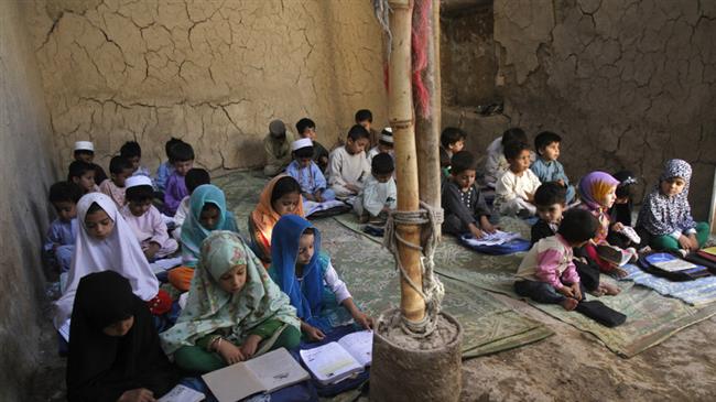 Nearly half of Afghan kids not in school, UNICEF reports