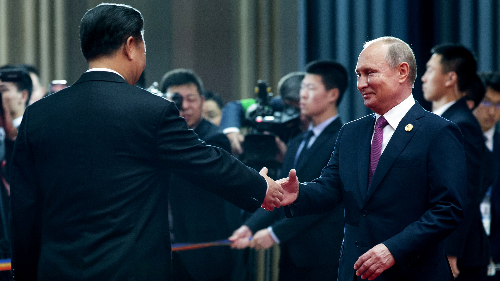 While Trump Derailed G7, Russia and China Lay Groundwork for a New World Order