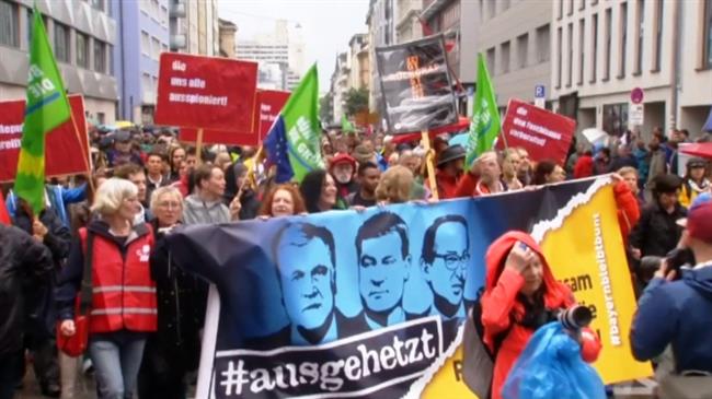 Thousands protest migration policy of Merkel’s Bavarian allies