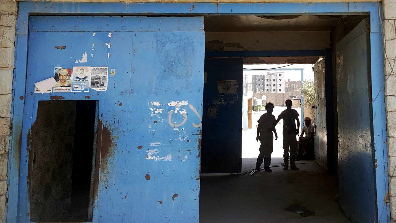 Secret Report Reveals Torture Used in Saudi-led Coalition Prisons in Yemen