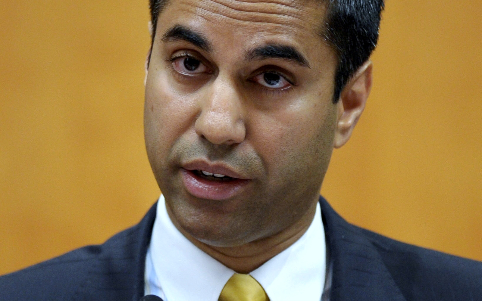 U.S. House Commerce Committee Accuses FCC of Colluding with Big Wireless