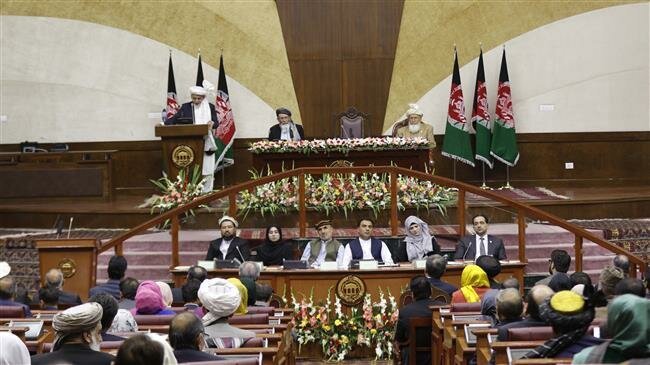 President Ghani urges new MPs to participate in peace process with Taliban