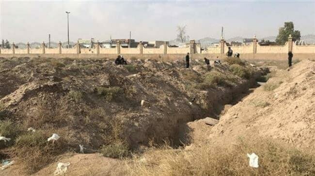 Mass grave of tens of Daesh victims found near Syria’s Raqqah