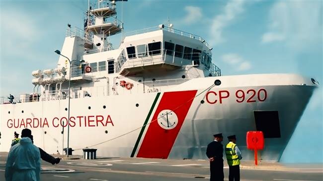 116 refugees authorized to disembark by Rome after stalemate with EU