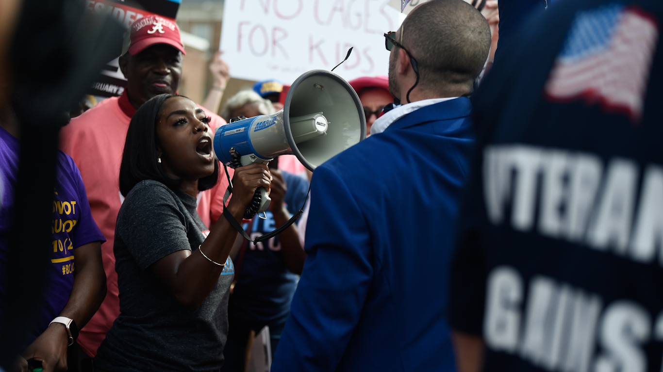 Looking for an Excuse to Crackdown, Police Departments are Pitting Protesters Against Each Other