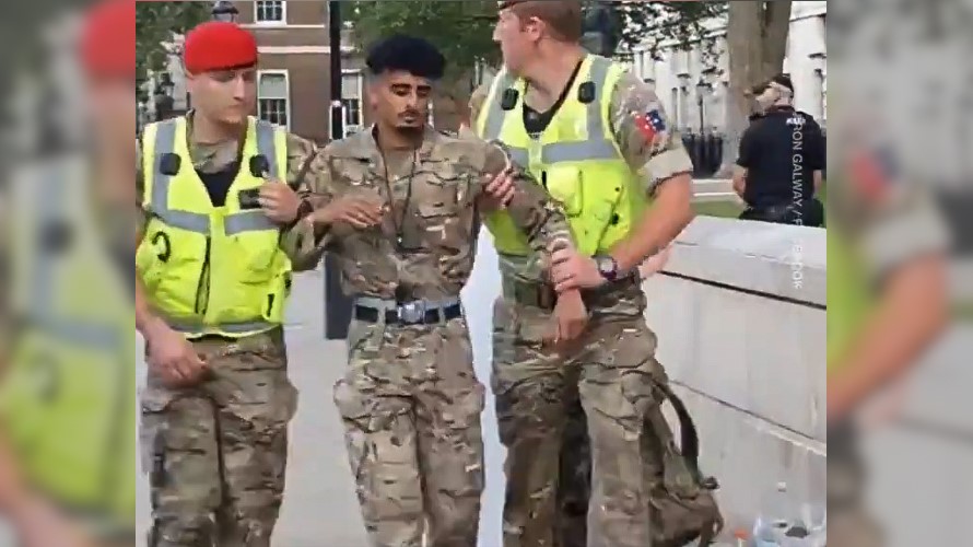 Video Shows British Soldier Being Arrested for Opposing UK Arming of Saudi Arabia