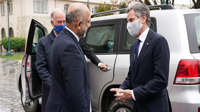 us-secretary-of-state-makes-surprise-visit-to-kabul