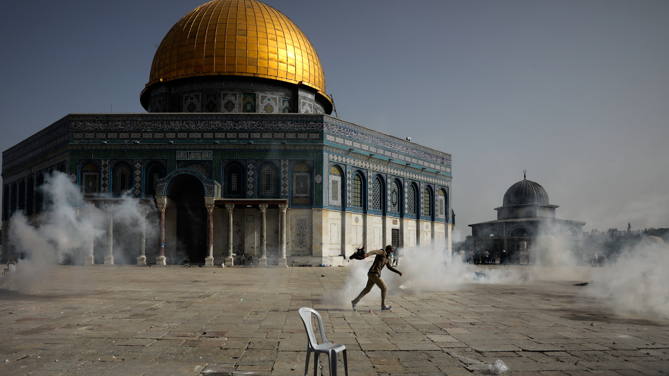 israel’s-pogroms-in-jerusalem-could-spark-the-destruction-of-al-aqsa